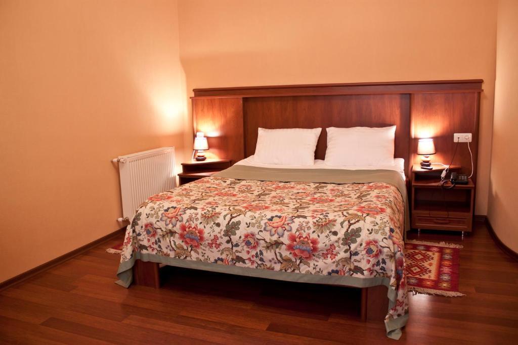 Astoria Hotel Tiflis Habitación foto